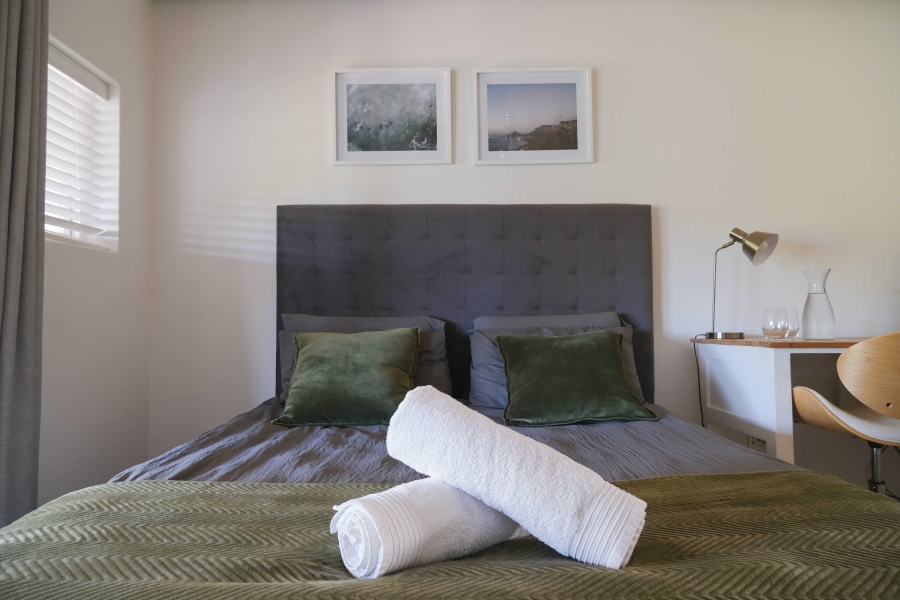 To Let 4 Bedroom Property for Rent in Bokkemanskloof Western Cape